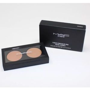 MAC Studio Finish Concealer Duo NW30/NC35
